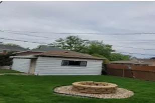 1744 N 75th Ave, Elmwood Park, IL 60707 - Photo 16