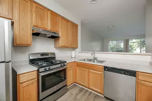 2943 Kentshire Cir, Naperville, IL 60564 - Photo 6