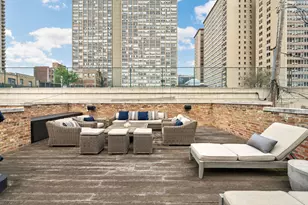 652 W Sheridan Rd, Chicago, IL 60613 - Photo 52