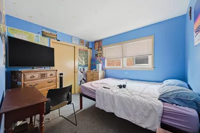 8135 Keating Avenue, Skokie, IL 60076 - Photo 16
