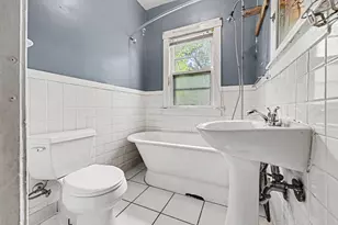 988 Wentworth Ave, Calumet City, IL 60409 - Photo 10