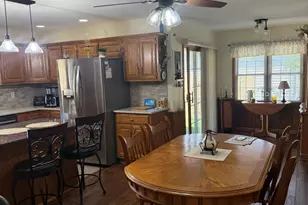 1609 Lorraine Dr, Sandwich, IL 60548 - Photo 6