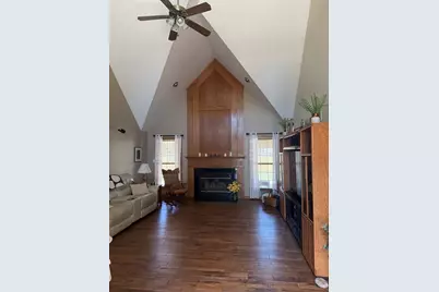 1609 Lorraine Drive, Sandwich, IL 60548 - Photo 2