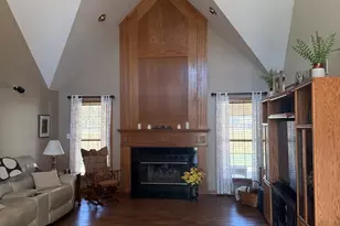 1609 Lorraine Dr, Sandwich, IL 60548 - Photo 2