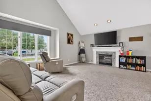 882 Wilshire Ln, Crete, IL 60417 - Photo 10