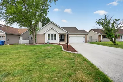 882 Wilshire Lane, Crete, IL 60417 - Photo 1