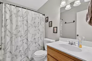 882 Wilshire Ln, Crete, IL 60417 - Photo 12