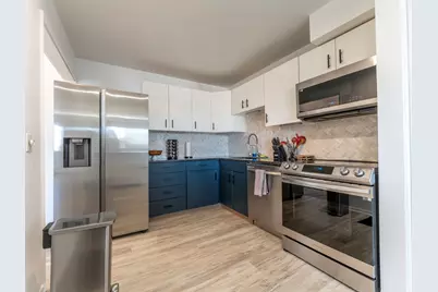 10015 Beverly Drive #404, Skokie, IL 60076 - Photo 6