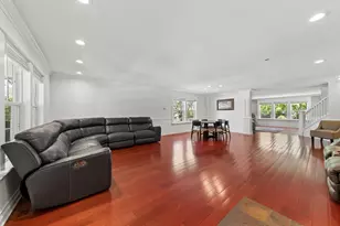 1702 Stonegate Dr, Montgomery, IL 60538 - Photo 2