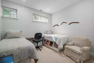 1331 W Wolfram Street, Chicago, IL 60657 - Photo 28