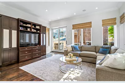 1331 W Wolfram Street, Chicago, IL 60657 - Photo 12