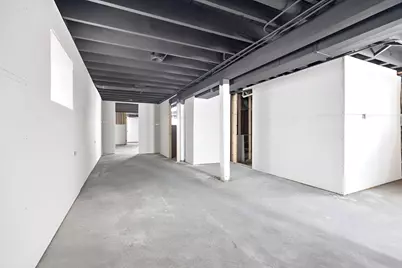 8528 S Escanaba Avenue, Chicago, IL 60617 - Photo 18