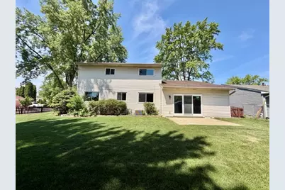 34 Highbury Drive, Elgin, IL 60120 - Photo 4