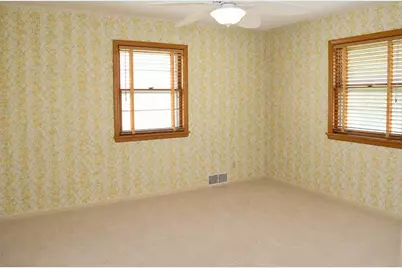 1206 5th Avenue, Sterling, IL 61081 - Photo 16