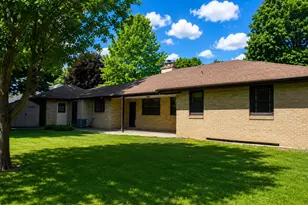 1206 5th Ave, Sterling, IL 61081 - Photo 4