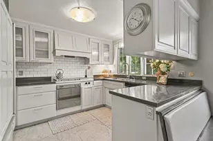 319 Timberline Dr, Joliet, IL 60431 - Photo 6