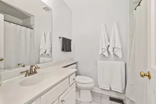 1746 Park Ridge Point, Park Ridge, IL 60068 - Photo 32