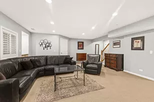 1746 Park Ridge Point, Park Ridge, IL 60068 - Photo 38