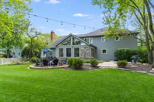 1385 Ginger Ln, Naperville, IL 60565 - Photo 40