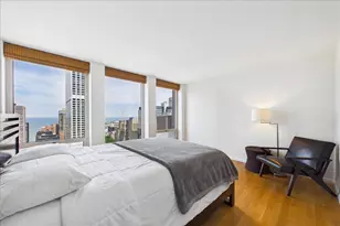 111 E Chestnut St, Chicago, IL 60611 - Photo 18