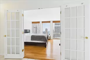 111 E Chestnut St, Chicago, IL 60611 - Photo 16