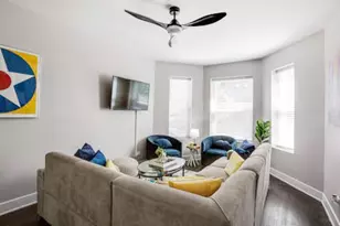 1610 W Waveland Ave, Chicago, IL 60613 - Photo 4
