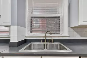 6815 S Crandon Ave, Chicago, IL 60649 - Photo 14