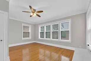 6815 S Crandon Ave, Chicago, IL 60649 - Photo 16