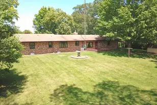 407 Ottawa St, Morris, IL 60450 - Photo 4