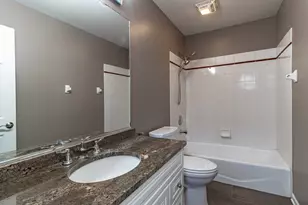 302 Kazimour Dr, Lake Barrington, IL 60010 - Photo 26