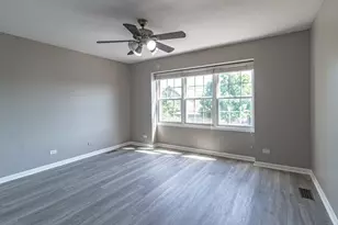 302 Kazimour Dr, Lake Barrington, IL 60010 - Photo 24