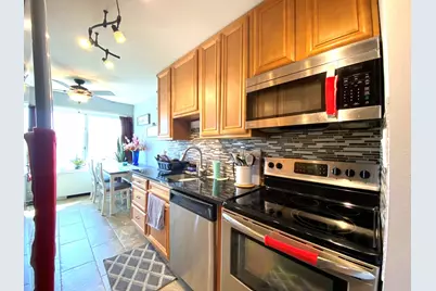 7033 N Kedzie Avenue #1414, Chicago, IL 60645 - Photo 14