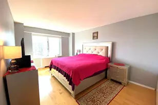 7033 N Kedzie Ave, Chicago, IL 60645 - Photo 16