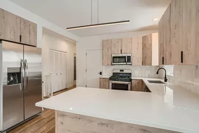 2602 N Springfield Avenue #1, Chicago, IL 60647 - Photo 6