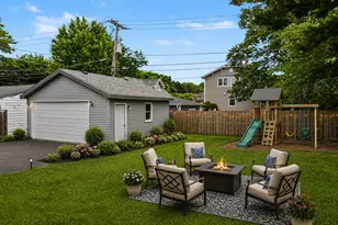 411 N Arlington Heights Rd, Arlington Heights, IL 60004 - Photo 22