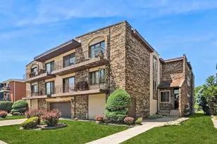 10416 Mansfield Ave, Oak Lawn, IL 60453 - Photo 2