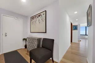 155 N Harbor Dr, Chicago, IL 60601 - Photo 2