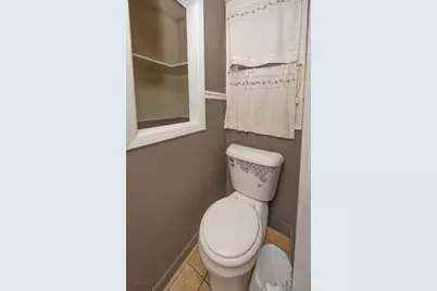 2215 E Washington Street S, Joliet, IL 60433 - Photo 6