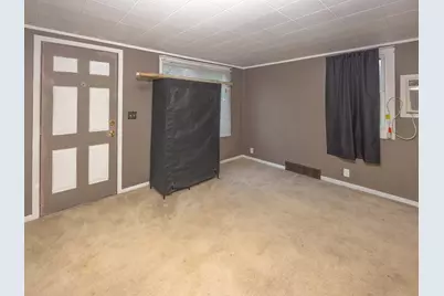 2215 E Washington Street S, Joliet, IL 60433 - Photo 10