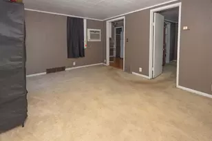 2215 E Washington Street S, Joliet, IL 60433 - Photo 8