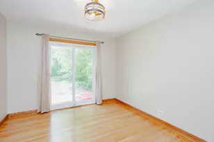 722 N Mavis Ln, Addison, IL 60101 - Photo 6