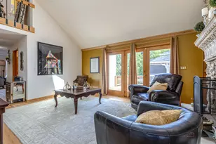 11 Lake View Rd, Hawthorn Woods, IL 60047 - Photo 10