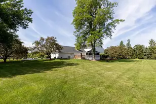 11 Lake View Rd, Hawthorn Woods, IL 60047 - Photo 36