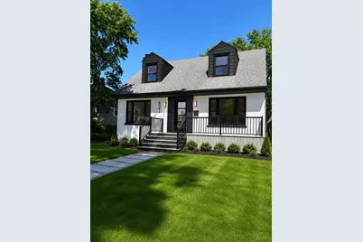 621 N Grant Street, Hinsdale, IL 60521 - Photo 1
