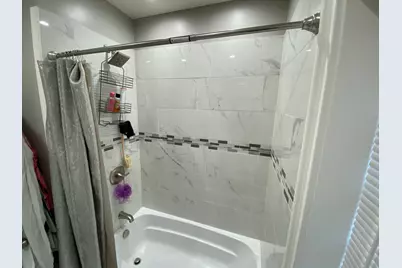 8136 S Luella Avenue, Chicago, IL 60617 - Photo 26