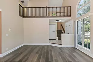 621 Newbury Ln, Schaumburg, IL 60173 - Photo 6
