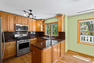 129 Knobb Hill Ln, Gurnee, IL 60031 - Photo 16