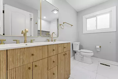 7939 S Saint Louis Avenue, Chicago, IL 60652 - Photo 10