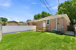 7939 S St Louis Ave, Chicago, IL 60652 - Photo 24