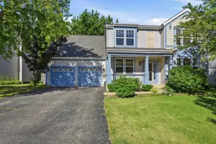 2436 Geneva Ln, Montgomery, IL 60538 - Photo 2
